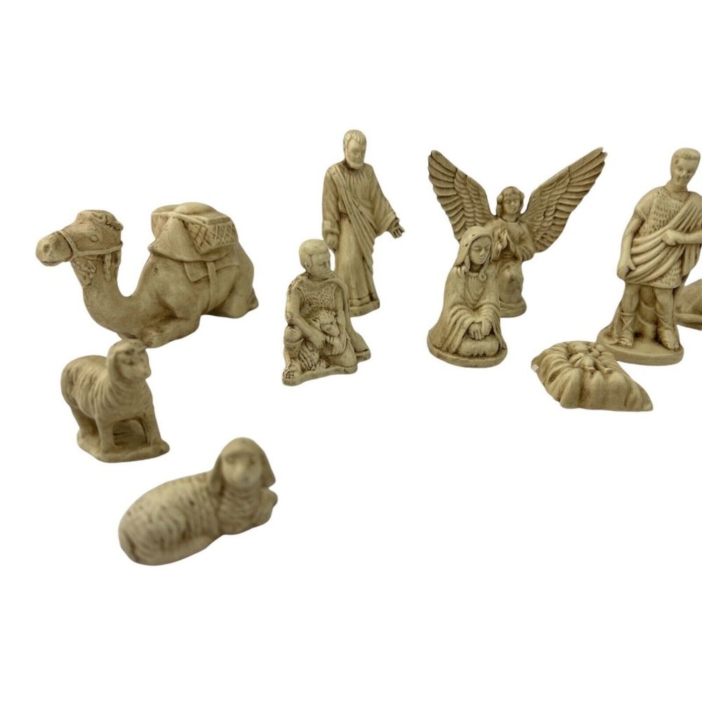 Vintage Nativity Large Set16 Piece Signed and Dated 1976